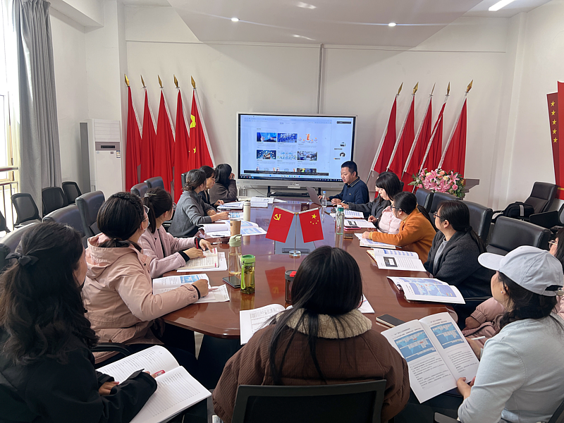 数智商科产业学院开展 “AI + 财经教学与实务应用创新”交流活动